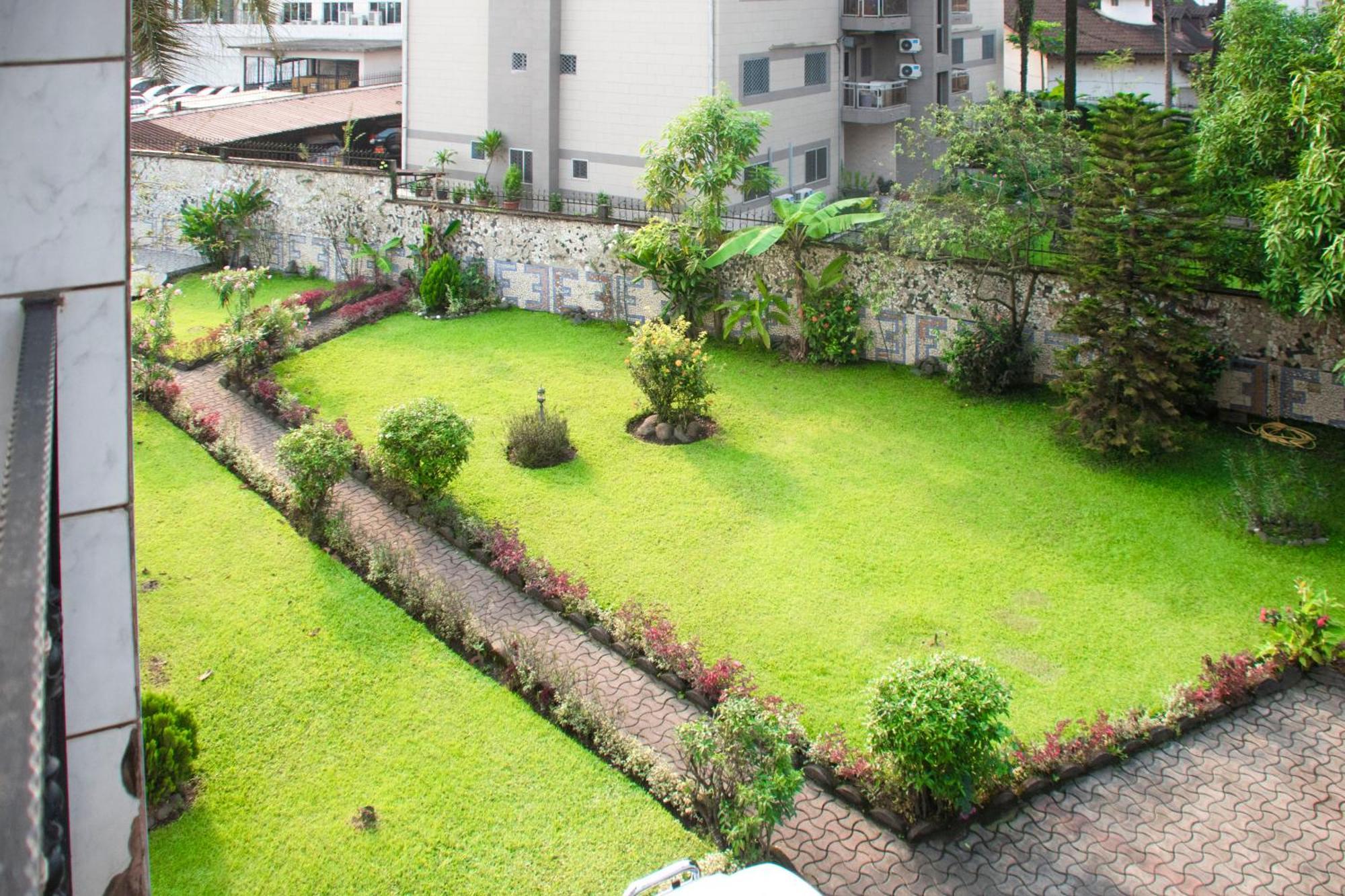 Clos D'Anthony Residence Bonanjo دوالا المظهر الخارجي الصورة