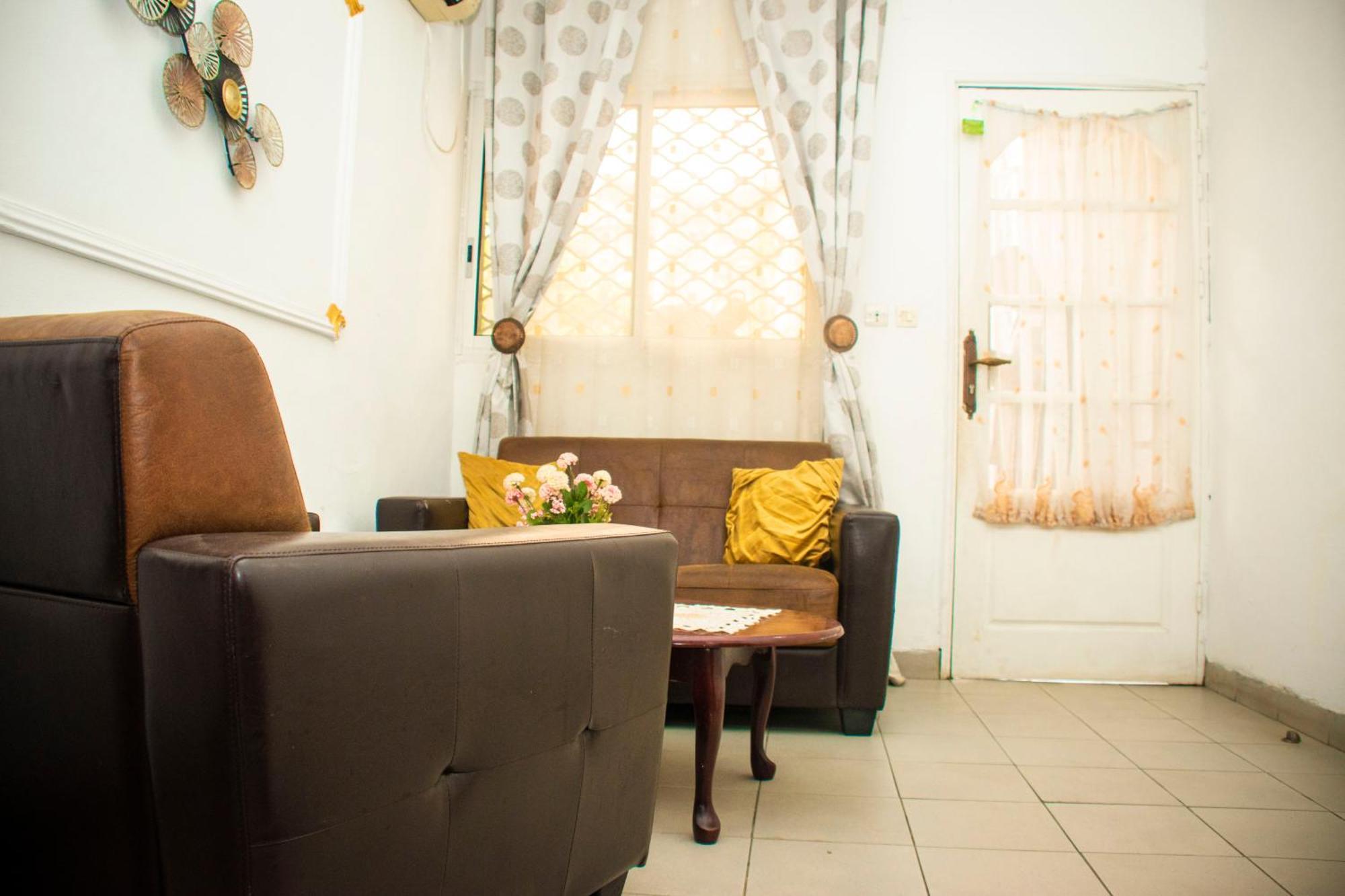 Clos D'Anthony Residence Bonanjo دوالا المظهر الخارجي الصورة